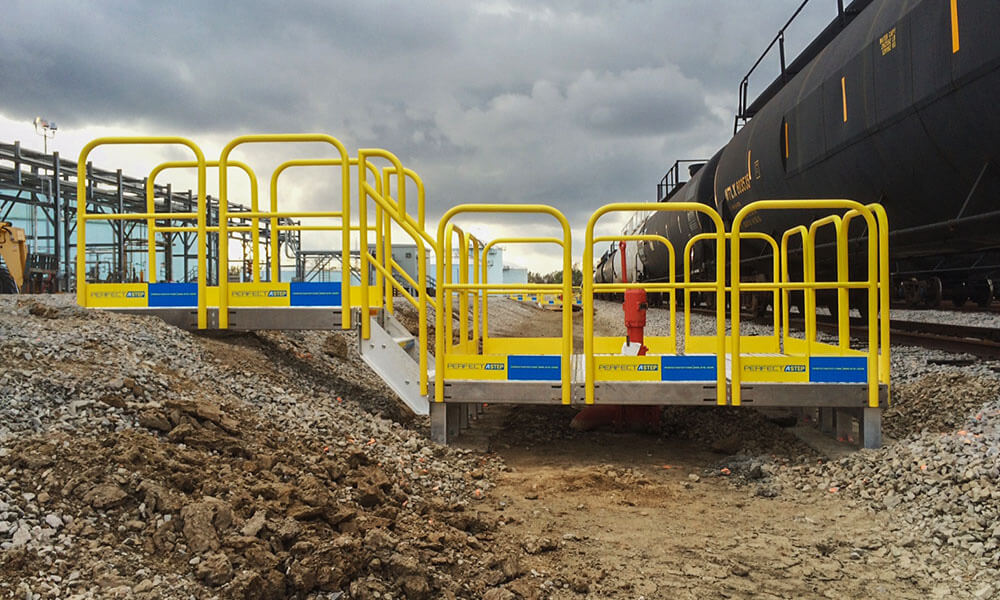 Erectastep railcar pipe access platform